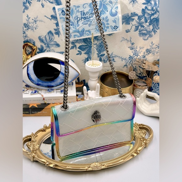 🆕 KURT GEIGER LONDON 🧿 NWOT Vinyl Medium Kensington Convertible Crossbody Bag - Picture 2 of 14